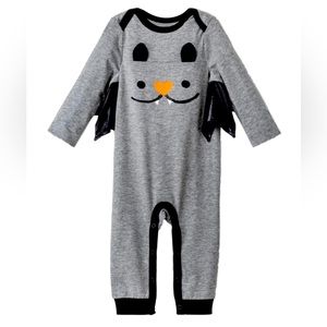 CAT AND JACK BABY  VAMPIRE BAT ROMPER - GREY SIZES 3-6 MONTHS (NEW) A9
